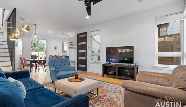Hot Tub Nights Near SoCo - Chic South ATX Escape w Private Patio for Grilling!