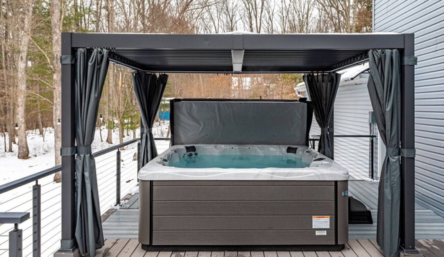 Hot Tub Nights & Ski | Game Room Fun & Firepit