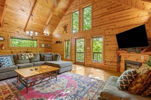 Hot Tub No Pet Fee - Beary Secluded - RRG