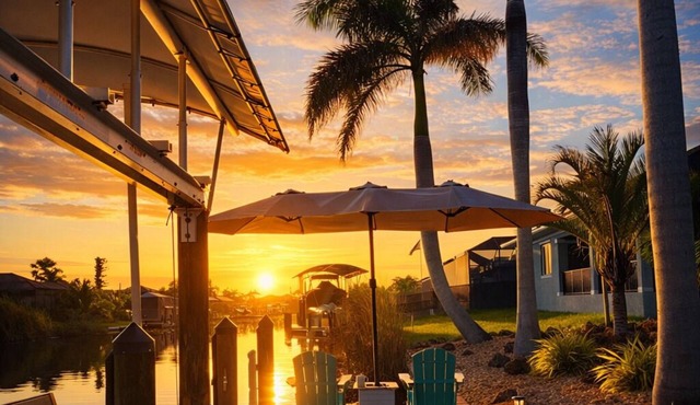 Hot Tub, Peaceful Waterfront 🌴Oasis🌴Near Beach