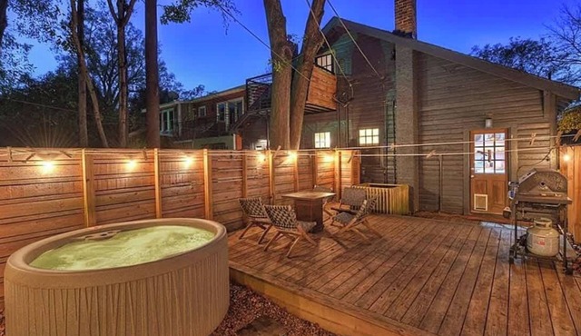Hot Tub-Plaza Midwood-Walkable
