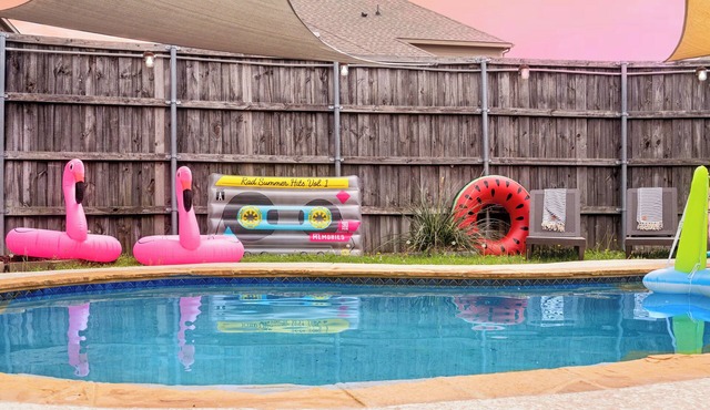 Hot Tub/Pool/Arcade/2 Game Rooms