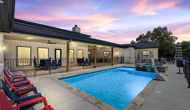 Hot tub, pool, Sonos speaker system