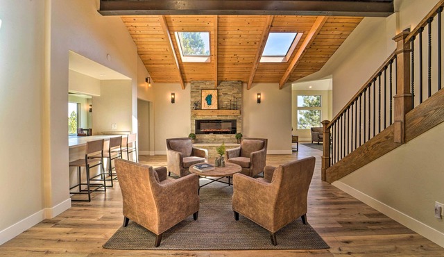 Hot Tub, Pool Table: Luxe Reno Chalet w/Mtn View!