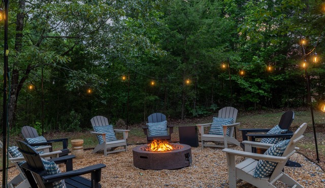Hot Tub · Private Sauna · Arcade. Luxury Cabin for 14. 10 Min to Helen, GA