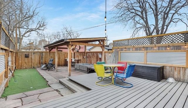 Hot Tub + PuttPutt | Victorian Apt in Historic Baker