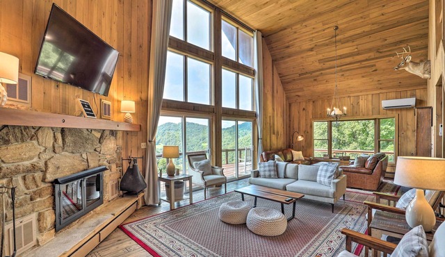 Hot Tub Relaxation: Mountaintop Gem in Burnsville!