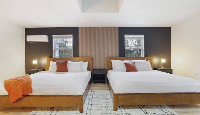 Hot Tub Ski Retreat - Gameroom, Firepit, Grill, Dog + EV Friendly