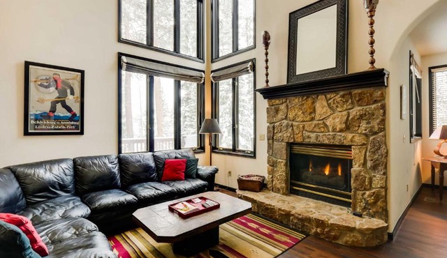 Hot Tub & Ski Shuttle: Forested Breckenridge Home!