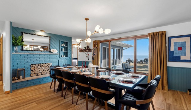 Hot Tub | Sleeps 20 | Private Beach | Game Room