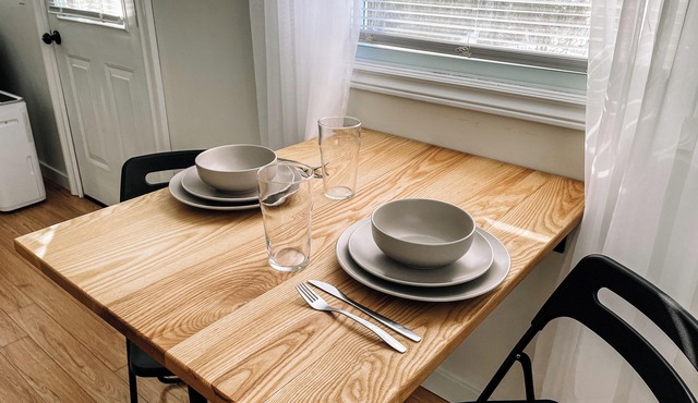 Hot Tub Suite Staycation | Relax+Explore Fundy | Apartment for 2 | No Clean Fee