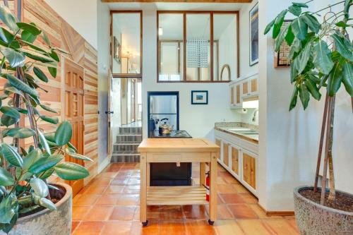 Hot Tub, Sunset Views! Couples Escape in El Prado