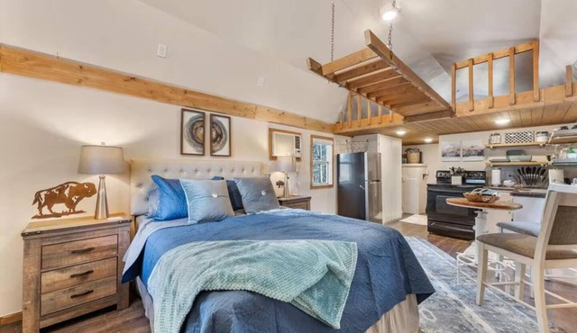 Hot Tub Tower Private Bungalow Buffalo River