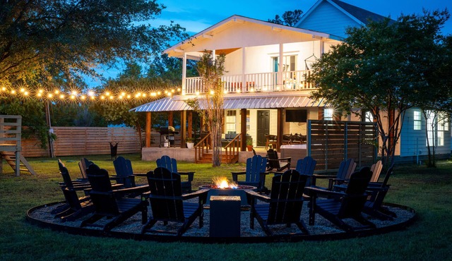 Hot Tub, Tree House, Speakeasy, Outdoor Games, Fire pit, Arcade Games, Farm Stay