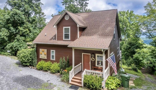 Hot Tub - Views - Firepit