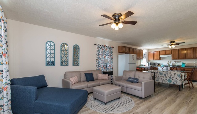 Hot Tub, WiFi, Pond - Large Family Cottage - Gorgeous View Cottage - Red River Gorge, Kentucky!