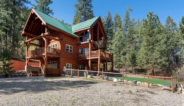Hot Tub, Wildlife Viewing, Close to Vallecito Lake!