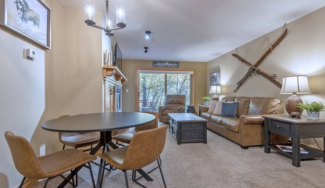 Hot Tubs! National Parks Headquarters! Explore Teton Valley, ID & Jackson Hole!