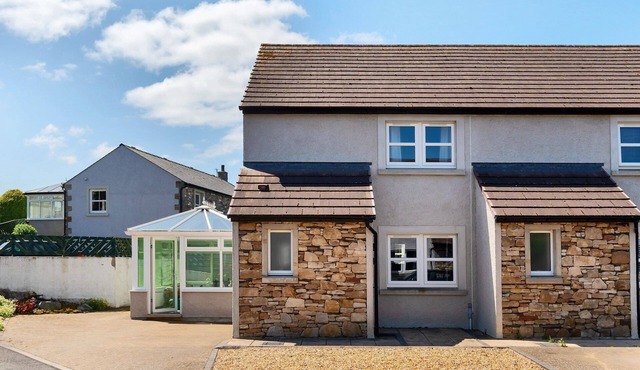 Hotchberry Brigham - sleeps 4 guests in 2 bedrooms