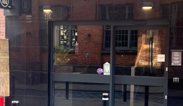 Hotel 105 by Hillcrest Hotel