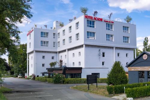 Hotel Acadie Eragny