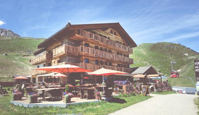 Hotel Alpina