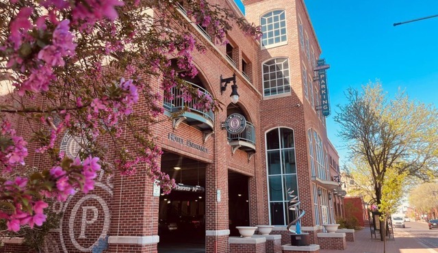 Hotel at Old Town