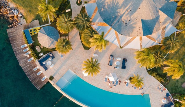 Hotel Bannister by Mint