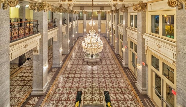 Hotel Bentley