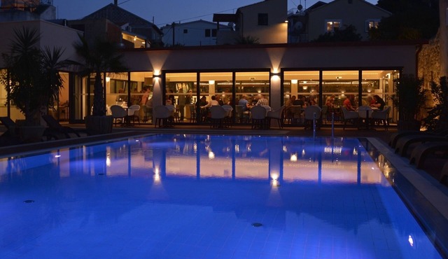 Hotel Borovnik