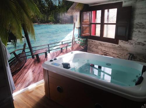 Hotel Boutique Real Posada De Liena con jacuzzi en "habitacion de hidromasaje"