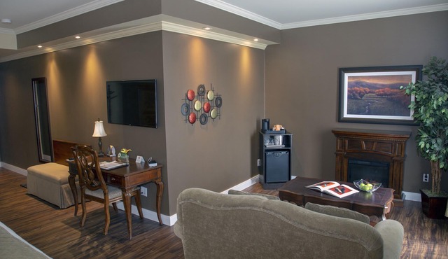 Hotel Brossard, an Ascend Collection Hotel