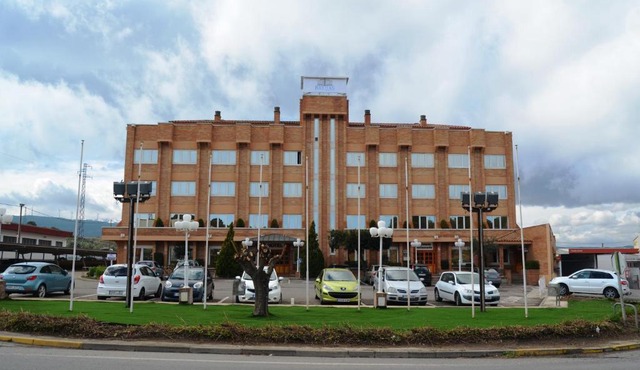 Hotel Brujas De Irues
