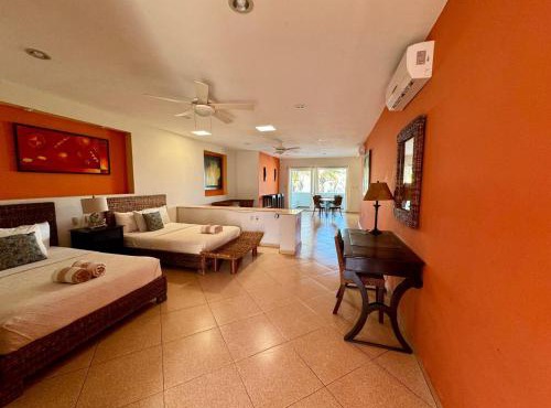 HOTEL CARASOL VILLAS & SUITES