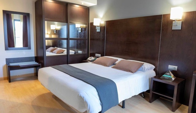 Hotel Cardeña by gaiarooms
