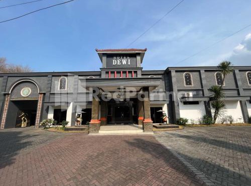 Hotel Dewi near GOR Merdeka Jombang Mitra RedDoorz