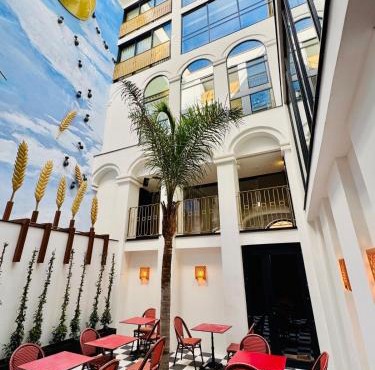 Hotel Divino by Fimedhotels
