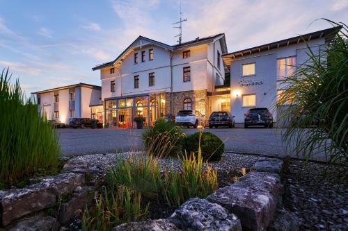 Hotel Donaublick in Scheer