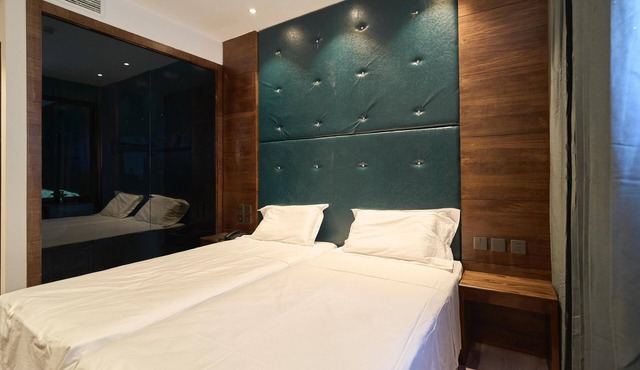 HOTEL DORSETT