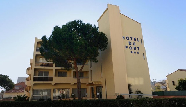Hotel du Port