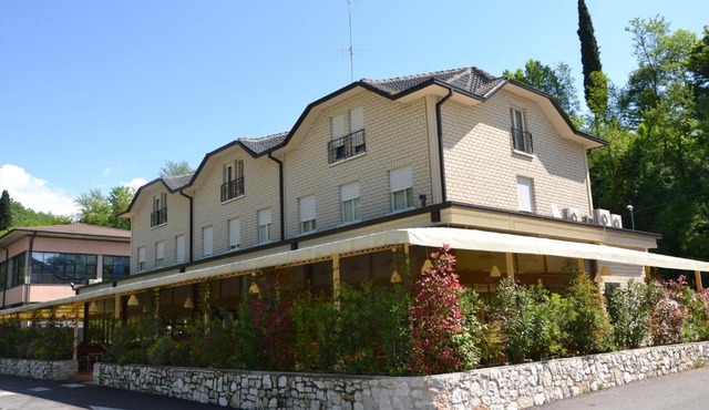 Hotel Edoné in Roe