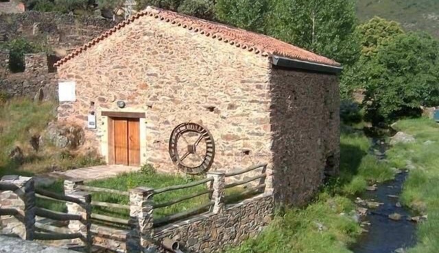 Hotel El Puente