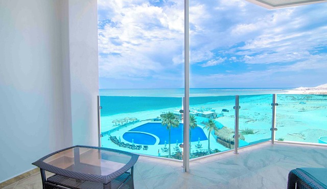 Hotel Esmeralda Beach Resort