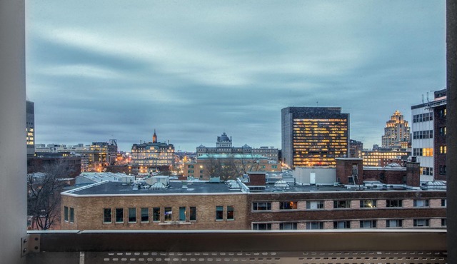 Hotel Faubourg Montreal