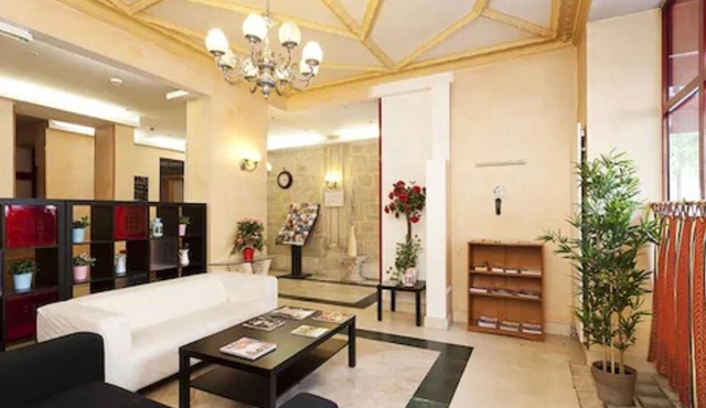 Hotel Ferney République
