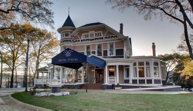 Hotel Finial BW Premier Collection Oxford - Anniston