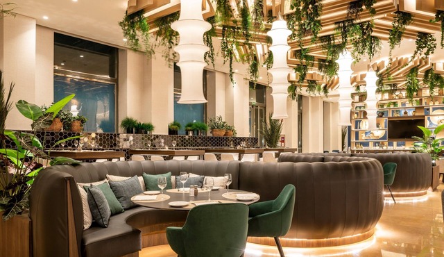 Hotel ILUNION Valencia 4