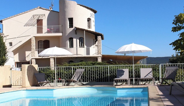 Hotel Inn Holiday Accomodation in Ardeche, Swimming Pool, Diner on reservation