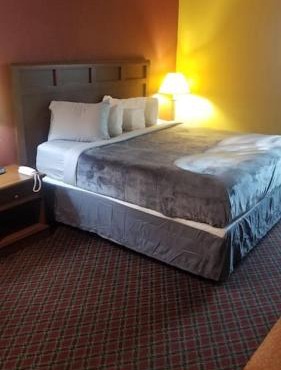 Hotel King Bed Room 236 Booking