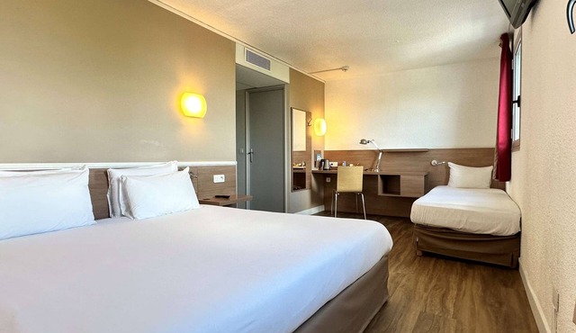 Hotel Kyriad Le Bourget Centre-Parc des Expositions in Le Bourget